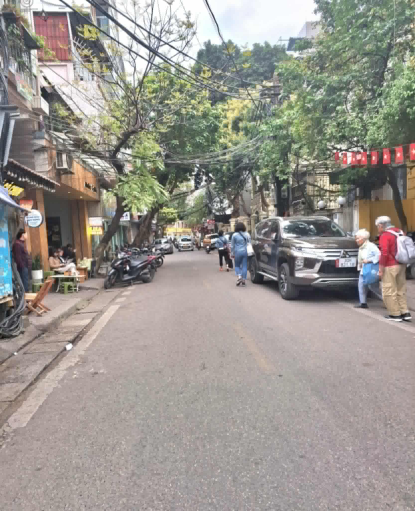 CHÍNH CHỦ CẦN BÁN GẤP NHÀ MẶT PHỐ TÔN THẤT THIỆP PHỐ VIP BA ĐÌNH KD VỈA HÈ Ô TÔ TRÁNH 95M 43,5 TỶ